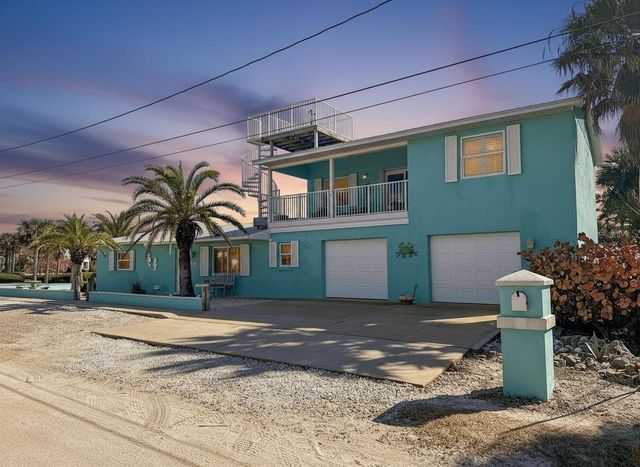 923 LOCUST STREET, New Smyrna Beach, FL 32169