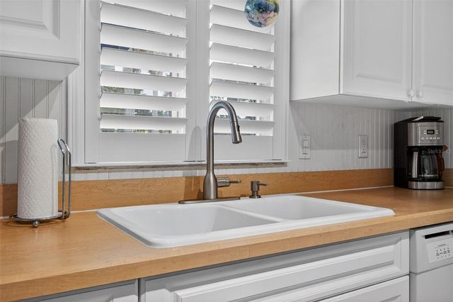 923 LOCUST STREET, New Smyrna Beach, FL 32169