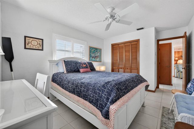 923 LOCUST STREET, New Smyrna Beach, FL 32169