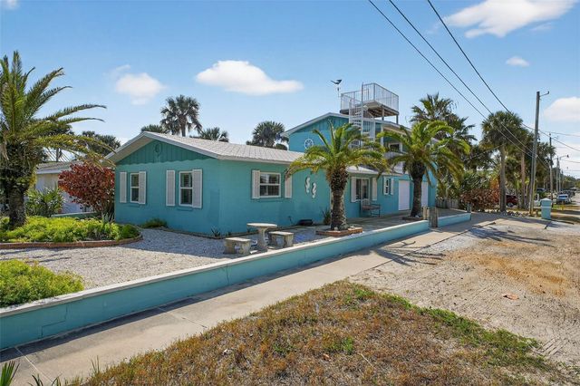 923 LOCUST STREET, New Smyrna Beach, FL 32169