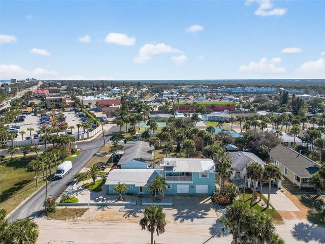 923 LOCUST STREET, New Smyrna Beach, FL 32169