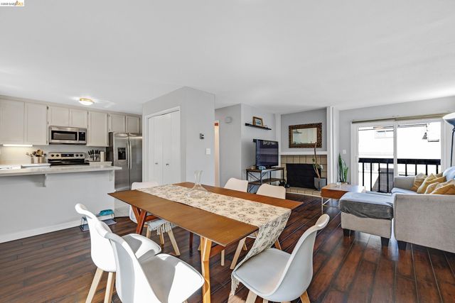 407 Vista Heights Rd, El Cerrito, CA 94530