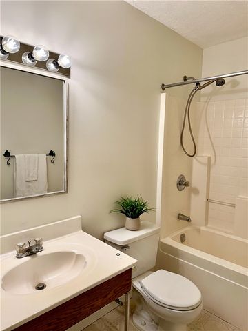 2405 Timberglen Drive, North Fayette, PA 15126