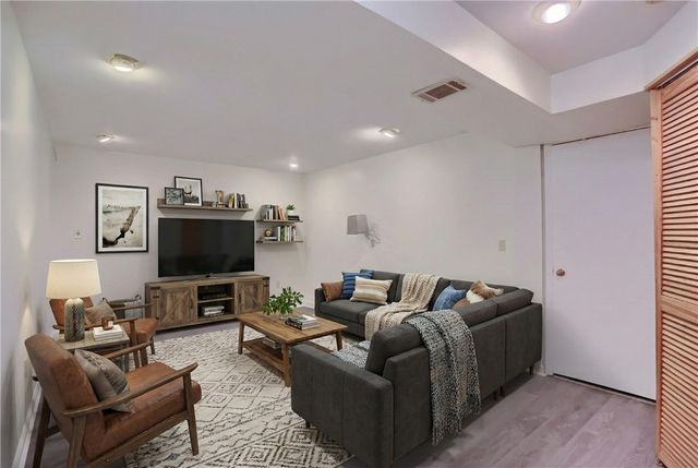 2405 Timberglen Drive, North Fayette, PA 15126