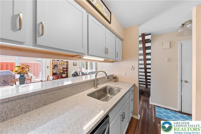 84 Covington Place, Catasauqua Boro, PA 18032