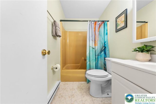 84 Covington Place, Catasauqua Boro, PA 18032