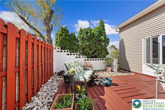 84 Covington Place, Catasauqua Boro, PA 18032