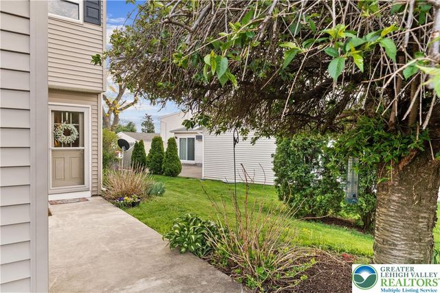 84 Covington Place, Catasauqua Boro, PA 18032