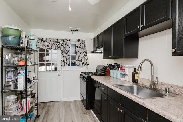 1363 HALSTEAD RD, Parkville, MD 21234