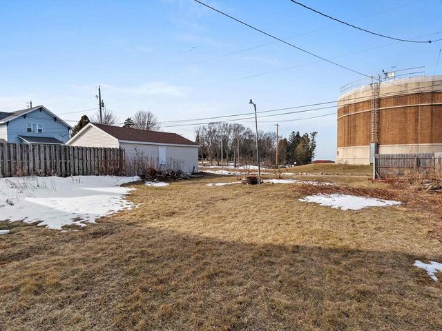 80 Lincoln Avenue, Sheboygan, WI 53081