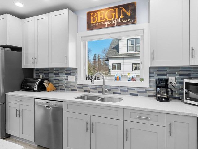 80 Lincoln Avenue, Sheboygan, WI 53081