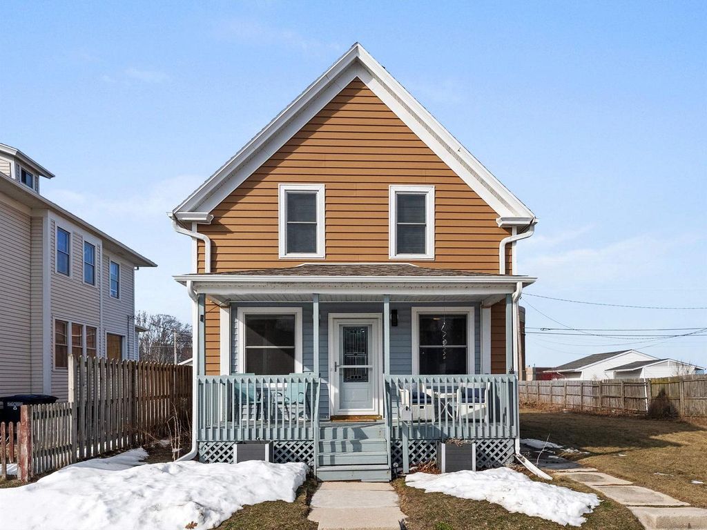 80 Lincoln Avenue, Sheboygan, WI 53081