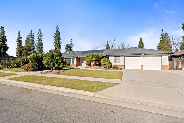 1544 E Jordan Avenue, Fresno, CA 93720