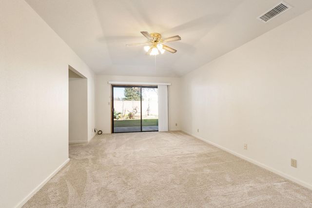 1544 E Jordan Avenue, Fresno, CA 93720