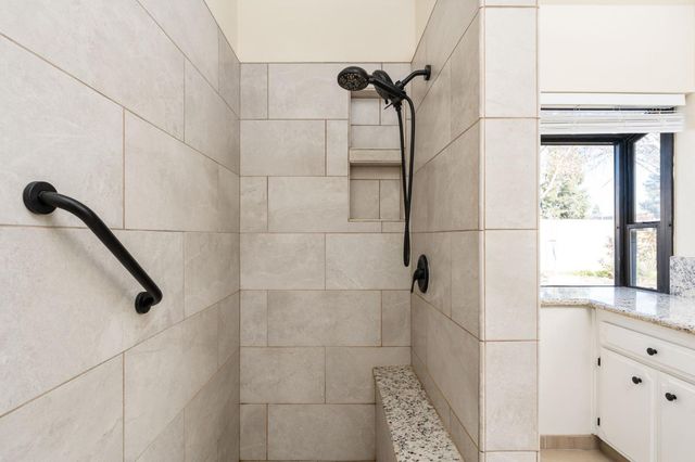 1544 E Jordan Avenue, Fresno, CA 93720