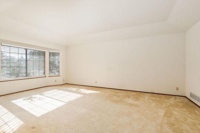 1544 E Jordan Avenue, Fresno, CA 93720