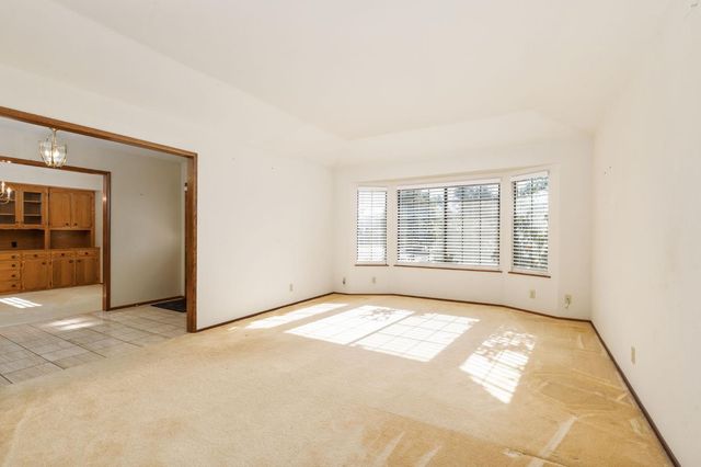 1544 E Jordan Avenue, Fresno, CA 93720