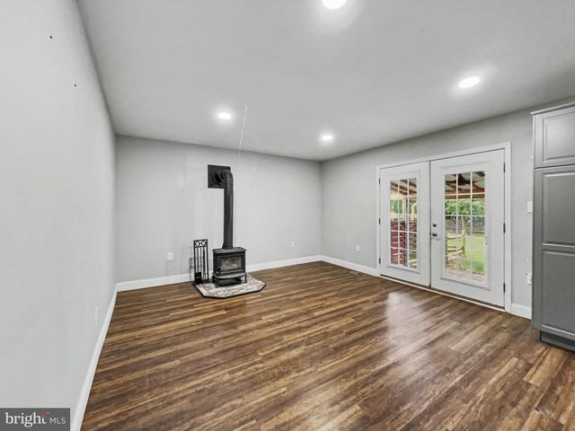 263 M ST, Littlestown, PA 17340
