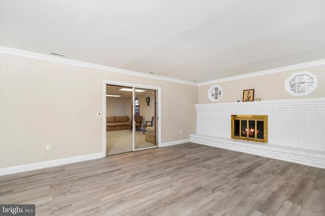 93 TUDOR DR, Hamilton, NJ 08690