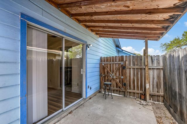 11948 Sunhillow BND A, Austin, TX 78758