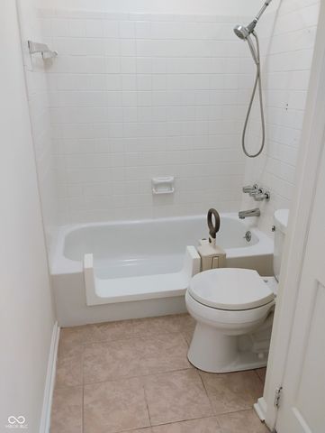 4403 Chelsea Drive 11B, Anderson, IN 46013