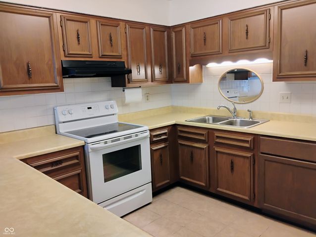 4403 Chelsea Drive 11B, Anderson, IN 46013