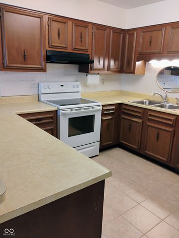 4403 Chelsea Drive 11B, Anderson, IN 46013