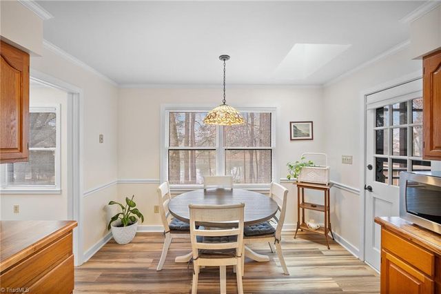 4320 Woodbourne Drive, Clemmons, NC 27012