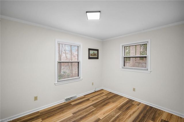 4320 Woodbourne Drive, Clemmons, NC 27012