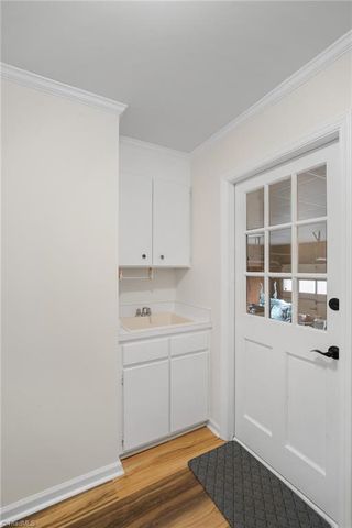 4320 Woodbourne Drive, Clemmons, NC 27012