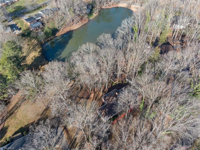 4320 Woodbourne Drive, Clemmons, NC 27012