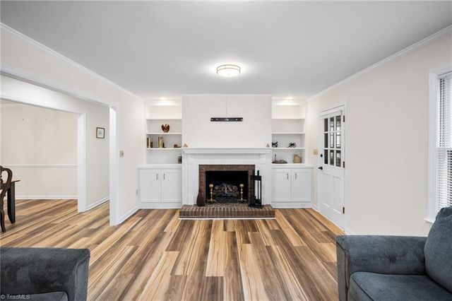 4320 Woodbourne Drive, Clemmons, NC 27012