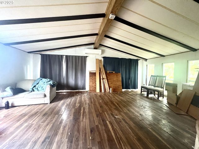 24853 Warren Rd, Rainier, OR 97048