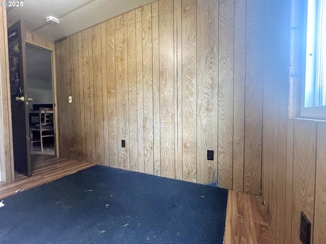 24853 Warren Rd, Rainier, OR 97048