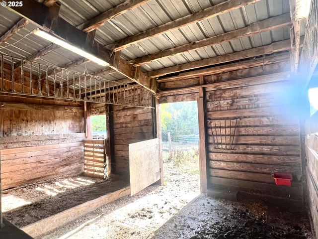 24853 Warren Rd, Rainier, OR 97048