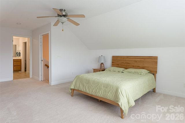 55 Outlook Circle, Swannanoa, NC 28778