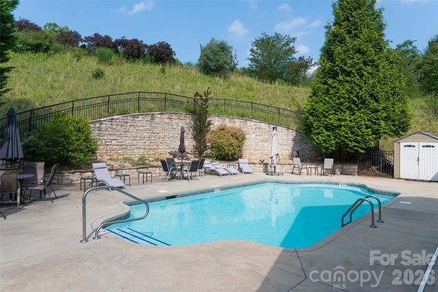 55 Outlook Circle, Swannanoa, NC 28778