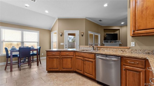16415 Cherokee Bend, Moundville, AL 35474