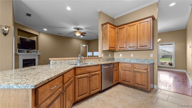 16415 Cherokee Bend, Moundville, AL 35474