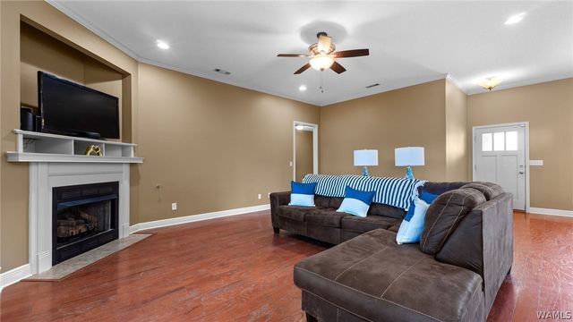 16415 Cherokee Bend, Moundville, AL 35474