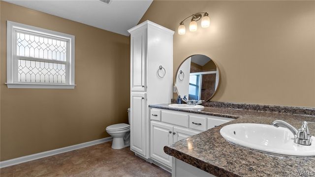 16415 Cherokee Bend, Moundville, AL 35474