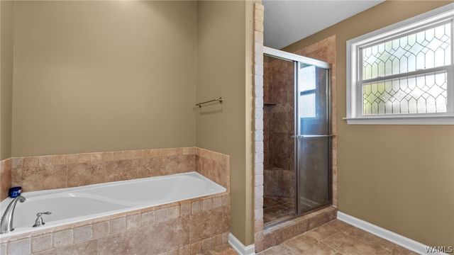 16415 Cherokee Bend, Moundville, AL 35474