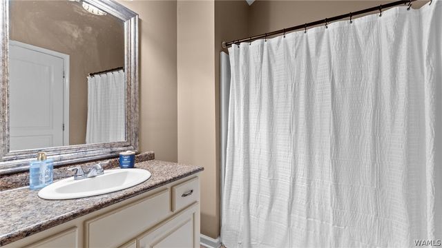 16415 Cherokee Bend, Moundville, AL 35474