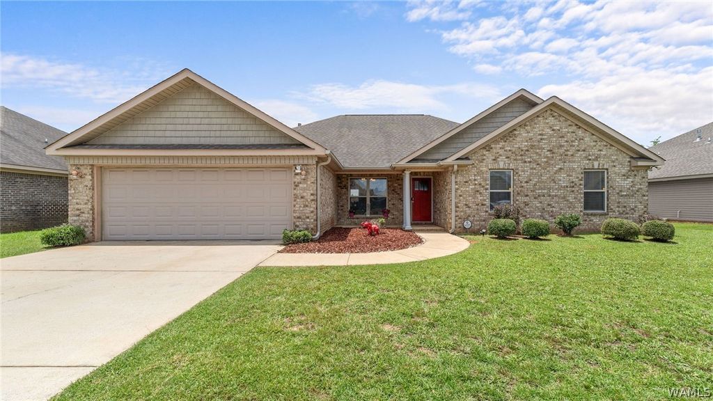 16415 Cherokee Bend, Moundville, AL 35474