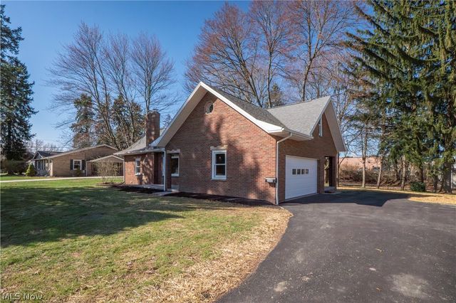 2849 Wise Avenue NW, Canton, OH 44708