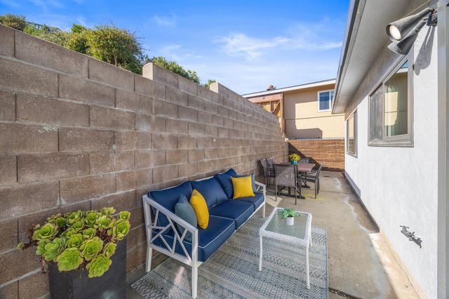 1708 Mills Avenue, Belmont, CA 94002