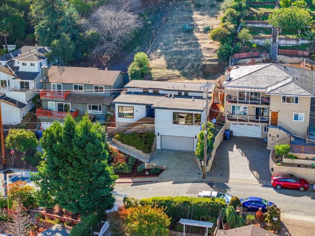 1708 Mills Avenue, Belmont, CA 94002