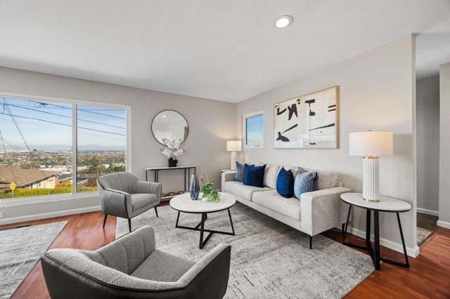 1708 Mills Avenue, Belmont, CA 94002