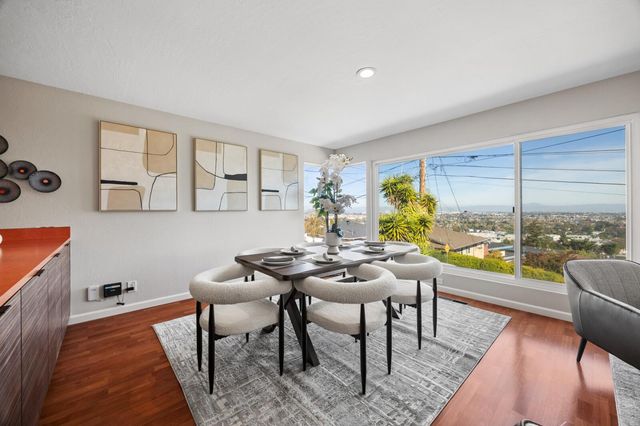 1708 Mills Avenue, Belmont, CA 94002