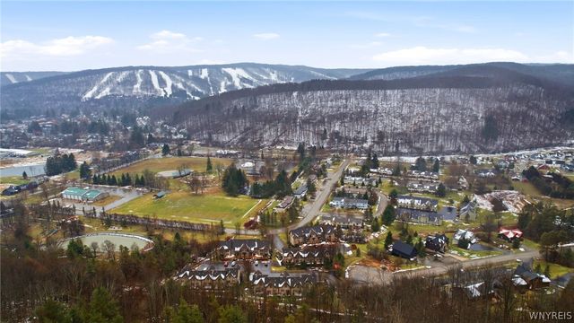 2 Mountainview Upper, Ellicottville, NY 14731